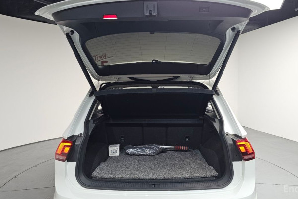 2021 Volkswagen Tiguan с пробегом 64 721 км