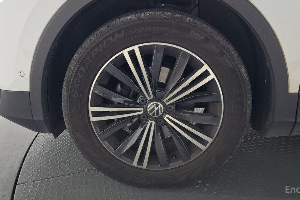 2021 Volkswagen Tiguan с пробегом 64 721 км