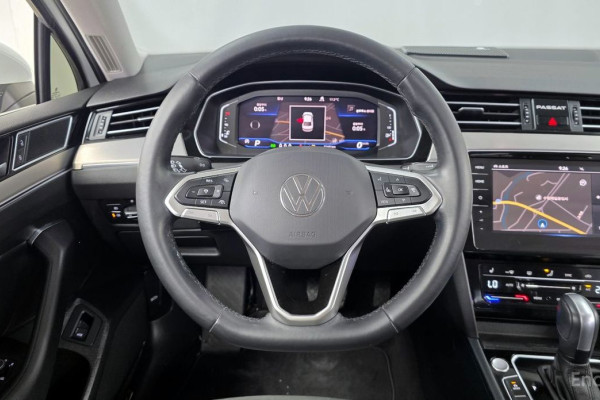 2022 Volkswagen Passat с пробегом 82 481 км