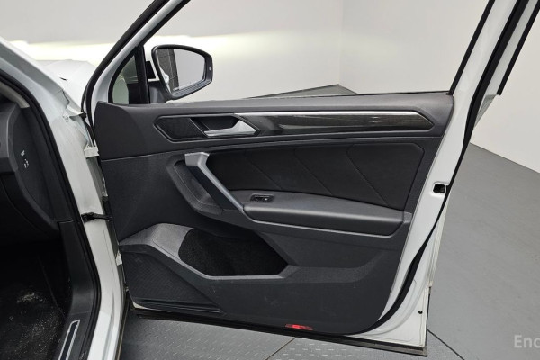 2021 Volkswagen Tiguan с пробегом 64 721 км