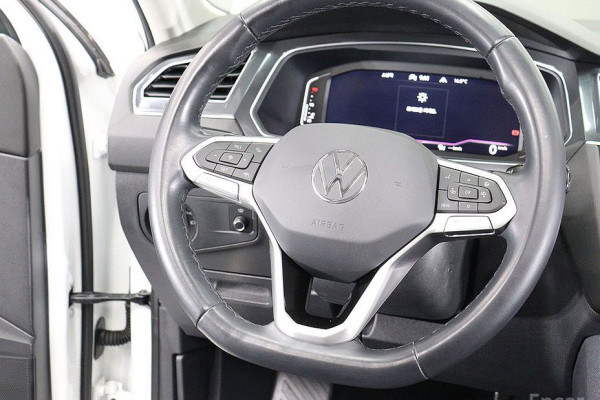 2023 Volkswagen Tiguan с пробегом 40 998 км