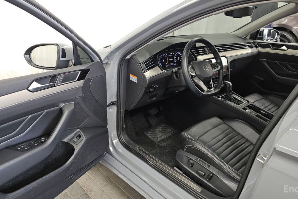 2022 Volkswagen Passat с пробегом 120 693 км