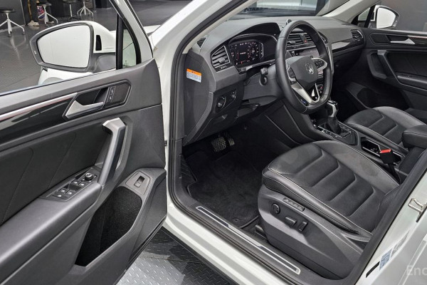 2022 Volkswagen Tiguan с пробегом 54 801 км