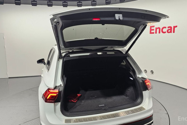 2022 Volkswagen Tiguan с пробегом 54 801 км