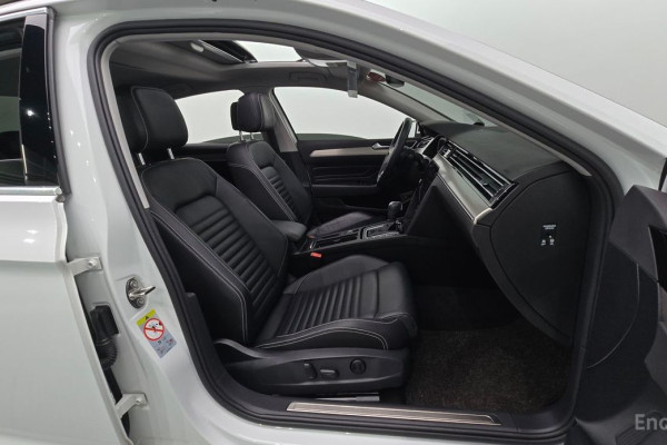 2021 Volkswagen Passat с пробегом 33 115 км