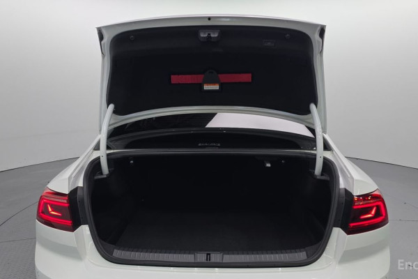 2021 Volkswagen Passat с пробегом 33 115 км