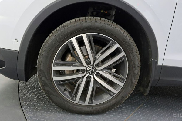 2022 Volkswagen Tiguan с пробегом 49 702 км