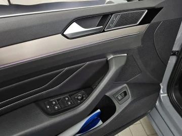 2022 Volkswagen Passat с пробегом 35 512 км
