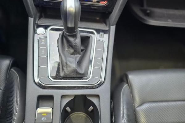 2021 Volkswagen Passat с пробегом 93 100 км