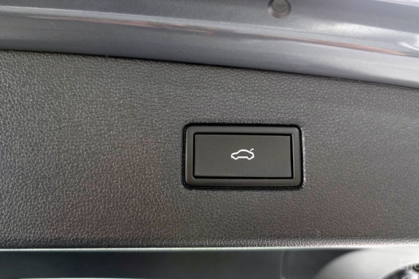 2023 Volkswagen Tiguan с пробегом 38 409 км