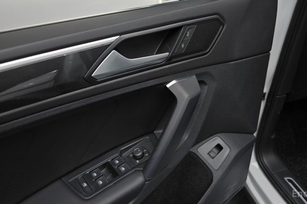 2024 Volkswagen Tiguan с пробегом 29 234 км