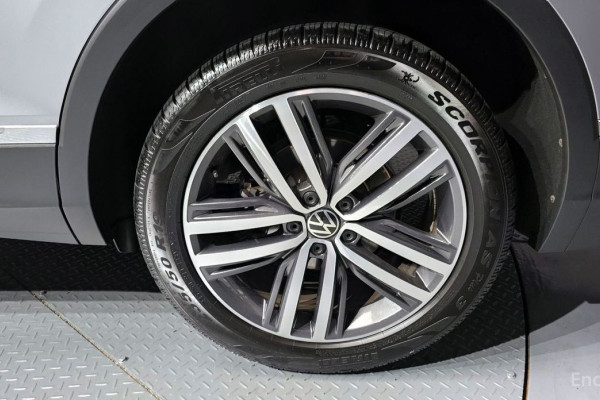 2022 Volkswagen Tiguan с пробегом 23 832 км