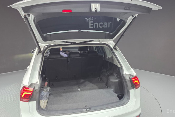 2023 Volkswagen Tiguan с пробегом 48 645 км