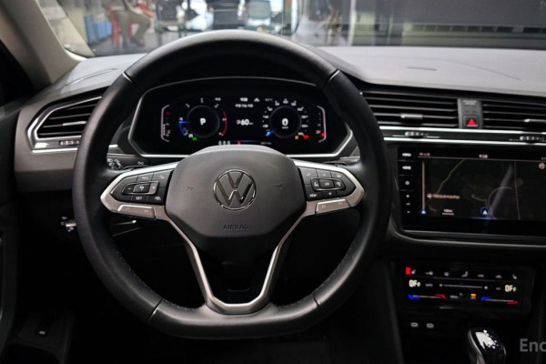 2023 Volkswagen Tiguan с пробегом 28 317 км