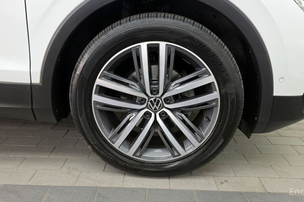 2021 Volkswagen Tiguan с пробегом 27 313 км