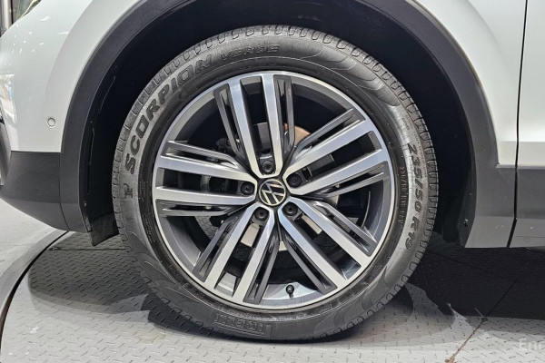 2021 Volkswagen Tiguan с пробегом 42 430 км