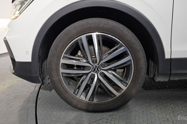 2023 Volkswagen Tiguan с пробегом 71 041 км