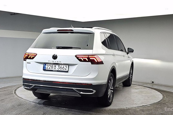 2023 Volkswagen Tiguan с пробегом 28 524 км