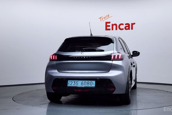 2022 Peugeot 208 с пробегом 77 641 км