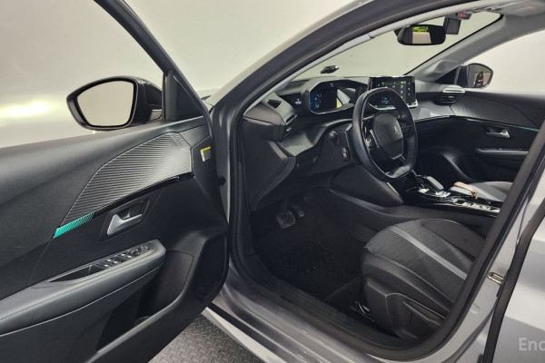 2022 Peugeot 208 с пробегом 77 641 км