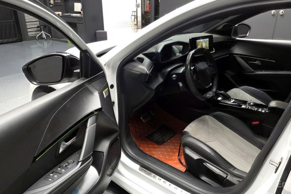 2020 Peugeot 208 с пробегом 123 414 км