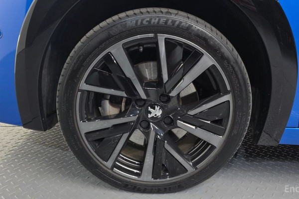 2023 Peugeot 208 с пробегом 43 006 км