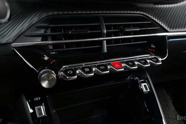 2023 Peugeot 208 с пробегом 43 006 км