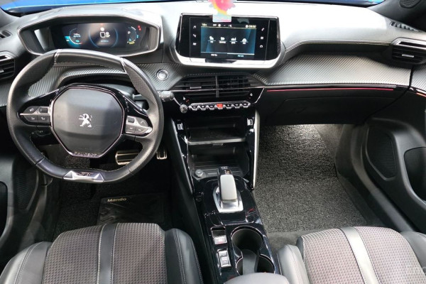 2022 Peugeot 2008 с пробегом 54 704 км