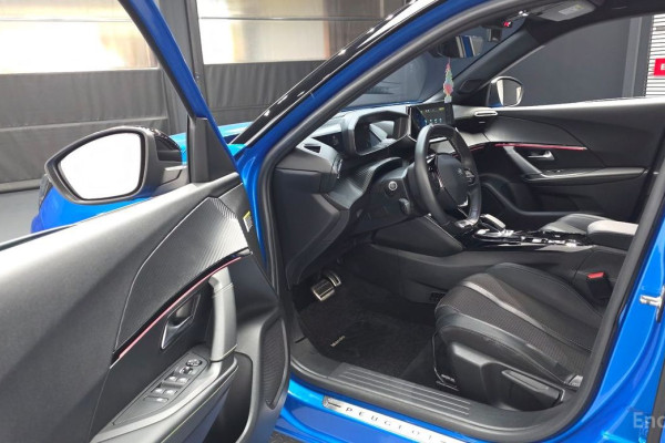 2022 Peugeot 2008 с пробегом 54 704 км