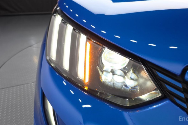 2022 Peugeot 2008 с пробегом 54 704 км