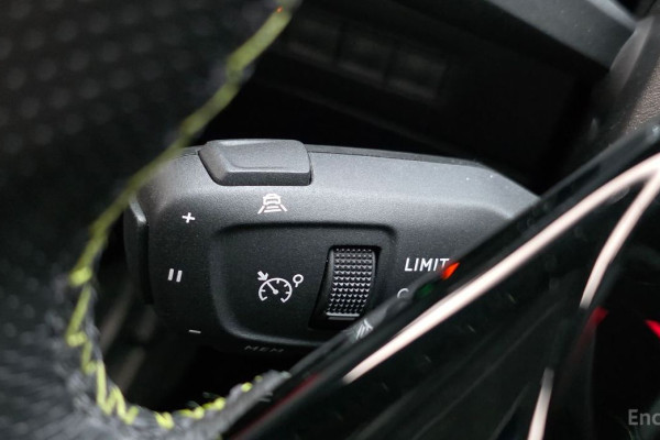 2022 Peugeot 2008 с пробегом 54 704 км