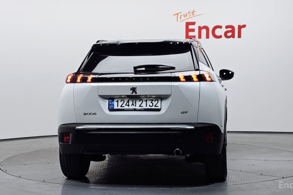 2021 Peugeot 2008 с пробегом 34 251 км