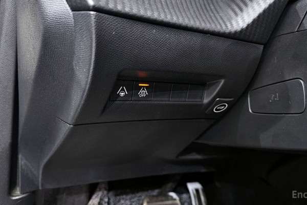 2021 Peugeot 2008 с пробегом 34 251 км