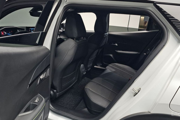 2023 Peugeot 2008 с пробегом 38 298 км