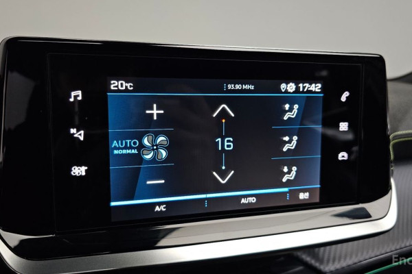 2023 Peugeot 2008 с пробегом 38 298 км