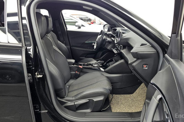 2021 Peugeot 2008 с пробегом 122 500 км