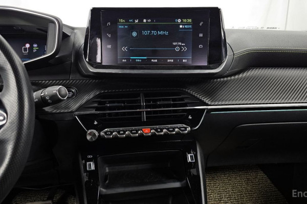 2021 Peugeot 2008 с пробегом 122 500 км