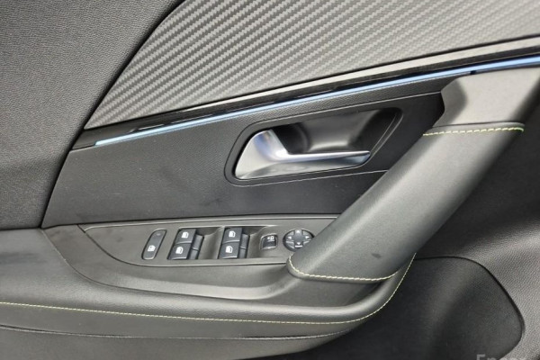 2022 Peugeot 2008 с пробегом 81 956 км