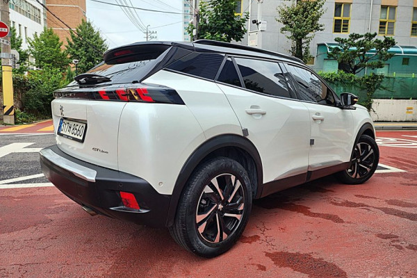 2021 Peugeot 2008 с пробегом 59 958 км