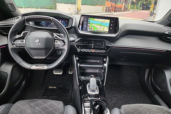 2021 Peugeot 2008 с пробегом 59 958 км