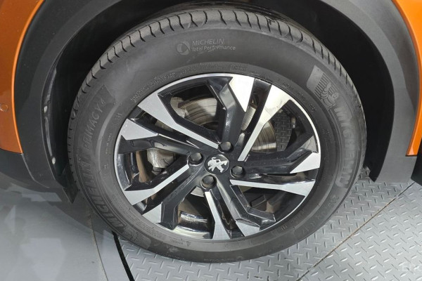 2021 Peugeot 2008 с пробегом 36 835 км