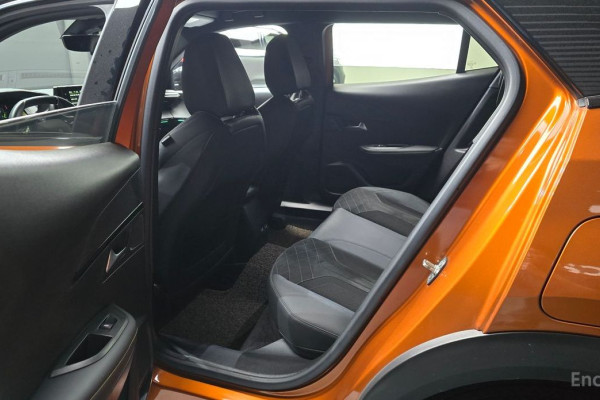 2021 Peugeot 2008 с пробегом 36 835 км