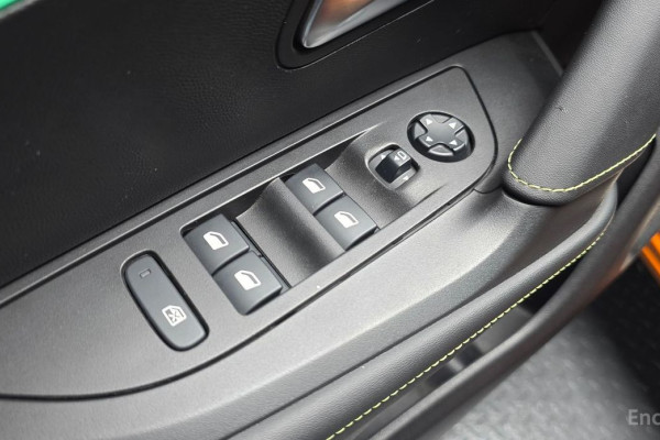 2021 Peugeot 2008 с пробегом 36 835 км