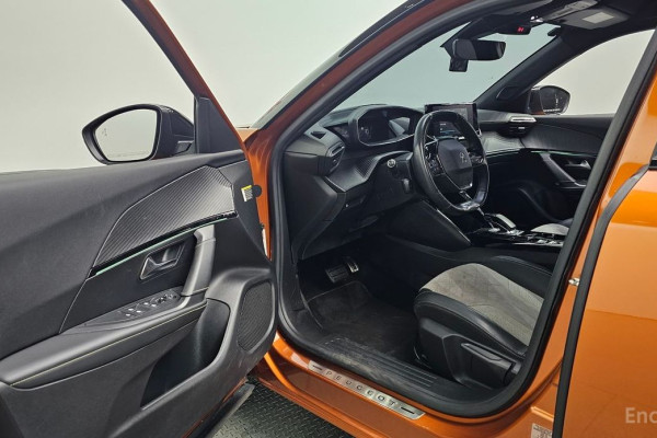 2020 Peugeot 2008 с пробегом 97 480 км