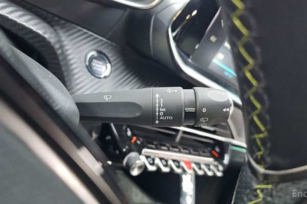 2020 Peugeot 2008 с пробегом 97 480 км