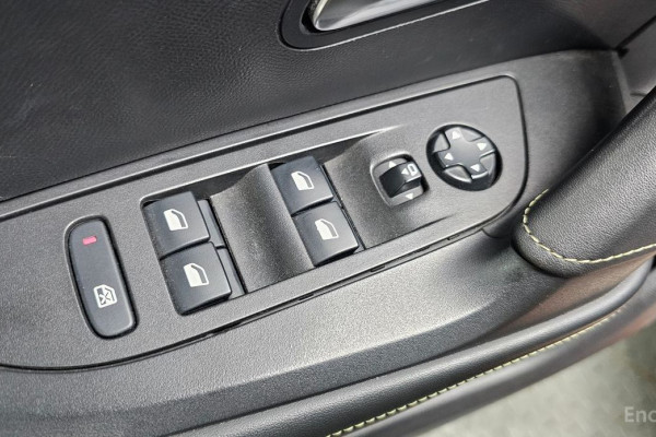 2020 Peugeot 2008 с пробегом 97 480 км