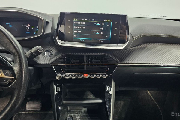 2020 Peugeot 2008 с пробегом 97 480 км