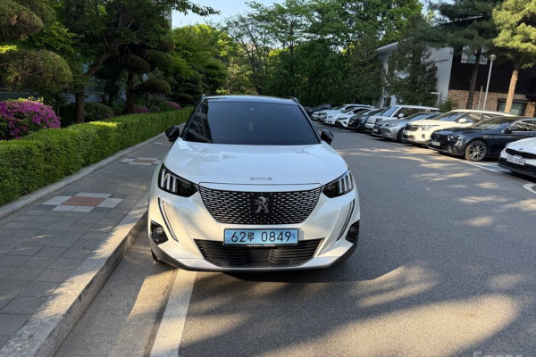 2022 Peugeot 2008 с пробегом 73 000 км