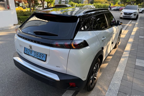 2022 Peugeot 2008 с пробегом 73 000 км