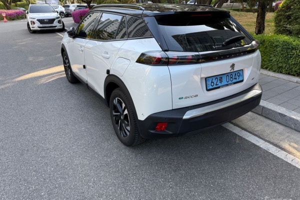 2022 Peugeot 2008 с пробегом 73 000 км